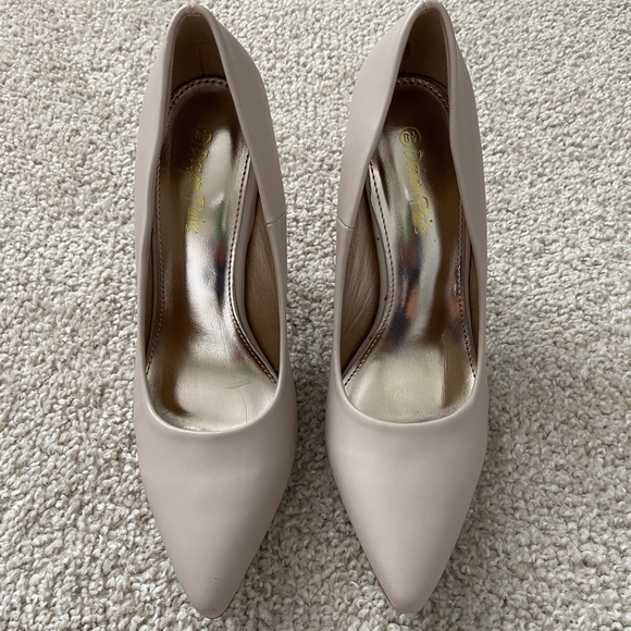 Dream Pairs Nude Heel - Picture 1 of 6